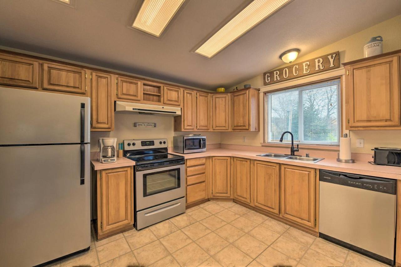 Cute Cottage With Deck Walk 115 Ft To Brewery And Cafe Poulsbo Exterior foto